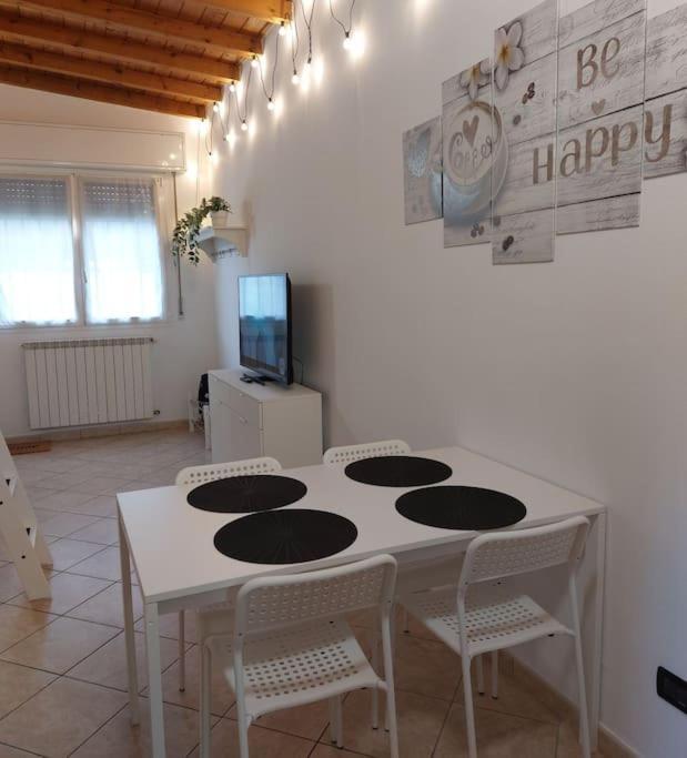 Smile Home! Graziosa Casa Con Parcheggio E Giardino Bovisio Masciago Exterior photo